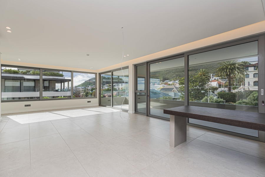 3 Bedroom Property for Sale in Fresnaye Western Cape